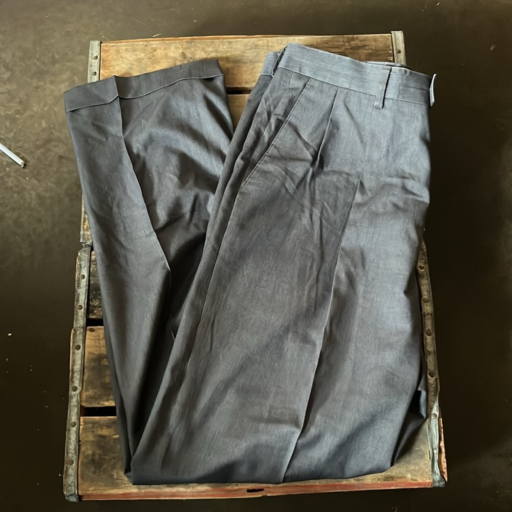 36x32 Louis Raphael Slacks